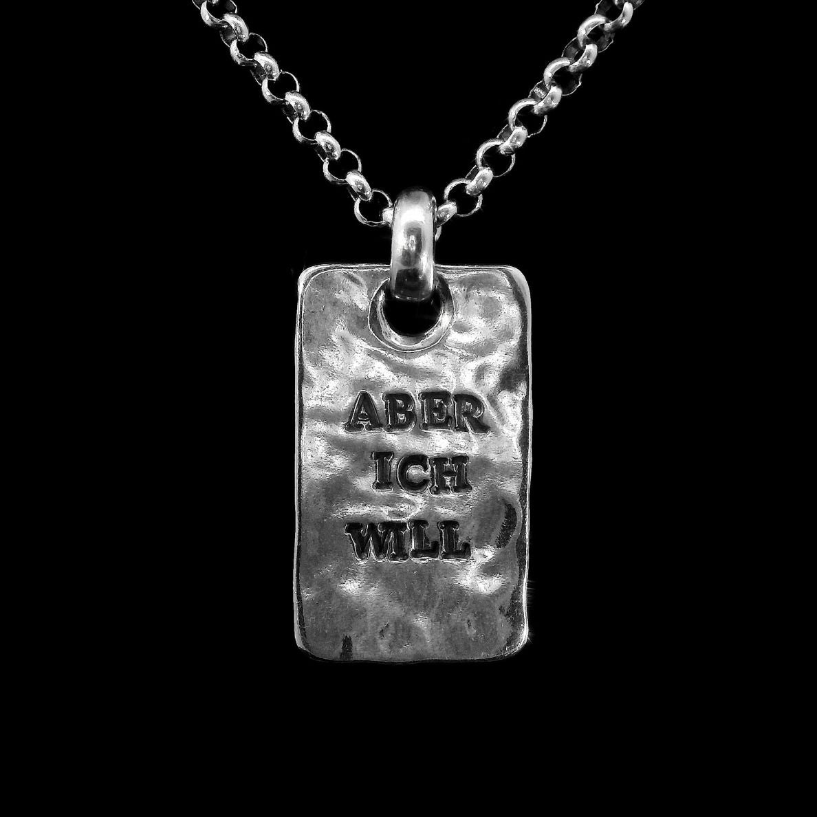 Kette_mit_Gravur_Silberkette_Creed_small_CAPULET_Schmuck_Werkstatt_Muenchen