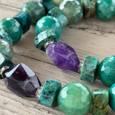 Kette | Edelsteinkette | Kette mit Achatkugeln  grün| Kette mit  Amethyst Nugget lila | Kette mit dreieckigen Türkisen | OCEAN Nugget Collier türkis | CAPULET Schmuck Werkstatt München