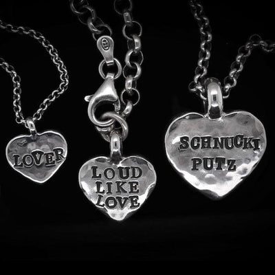 Heartcore_Kette_Big_Heartcore_Kette_Small_Heartcore_Kette_Mini_Kette_mit_Herzanhaenger_Kette_mit_Gravur_Kette_mit_Anhaenger_Goldkette_CAPULET_Werkstatt_Muenchen