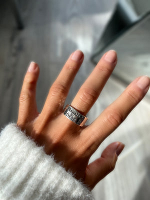 Ring mit Gravu | Silberring  | Quote Big | CAPULET Schmuck Werkstatt München