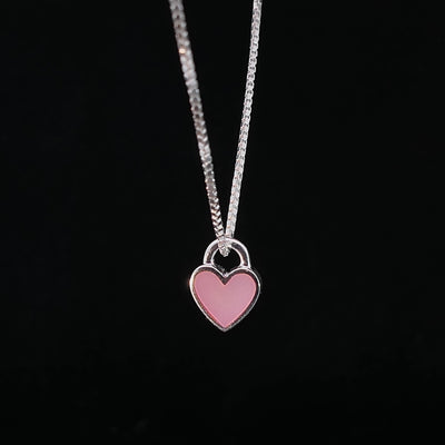 Silberkette_mit_Herz_rosa_Perlmutt_Rosalia_CAPULET_Schmuck_Werkstatt_Muenchen