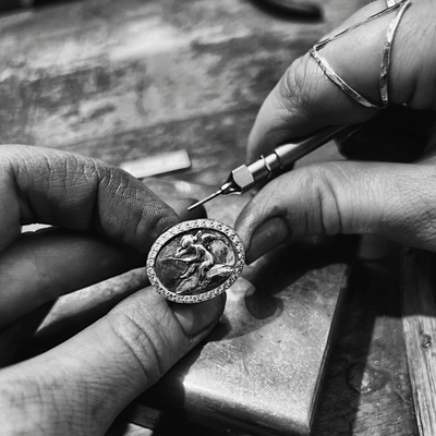 Statementring | Silberring | Ring mit Steinen | Masterpiece | Amor Ring | Capulet Schmuck Werkstatt Muenchen