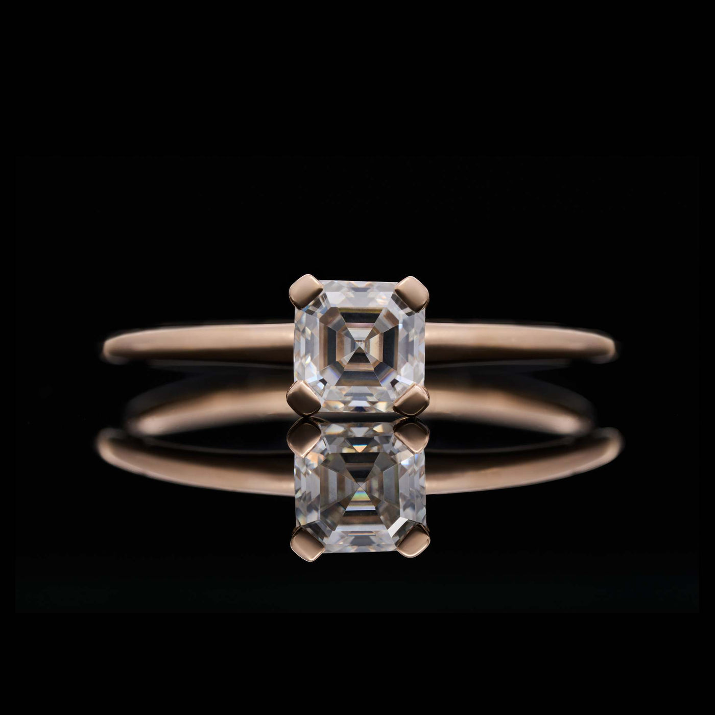 LOVEMENT Asscher –  0,5 Karat Verlobungsring mit Stein SPECTRA™