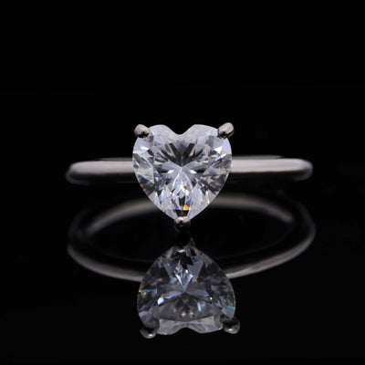 LOVEMENT Herz  –  1,5 Karat Verlobungsring mit Stein SPECTRA™