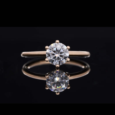 LOVEMENT Rund –  1 Karat Verlobungsring mit Stein SPECTRA™