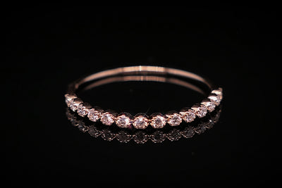 Diamantring | zierlicher Goldring | Memoire Ring | Verlobungsring | Rosegold | The row | CAPULET Schmuck Werkstatt München