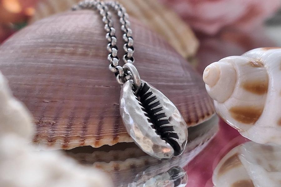 Muschelkette Kauri | Kette mit Muschel | Halskette Damen | CAPULET Schmuck Werkstatt München