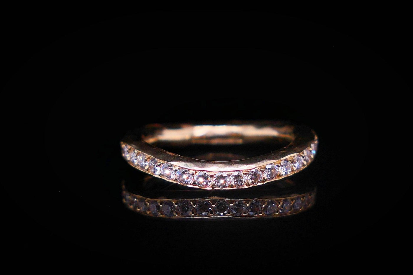 Goldring Core | Ring mit Steinen | Brillant Ring | Verlobungsring | CAPULET Schmuck Werkstatt München