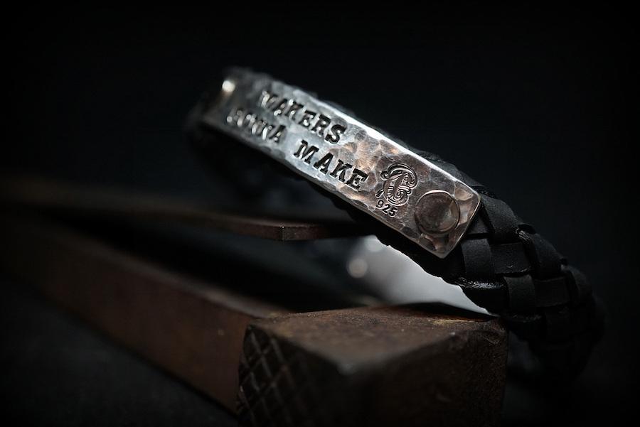 Lederarmband | Herren Armband | Armband mit Gravur | Silberplatte zum gravieren | CAPULET Schmuck Werkstatt München