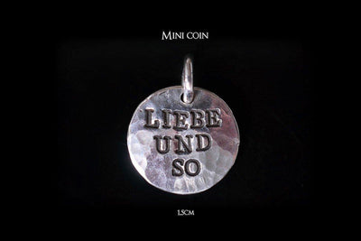 Münzanhänger Coin | Kettenanhänger | Anhänger mit Gravur | CAPULET Schmuck Werkstatt München